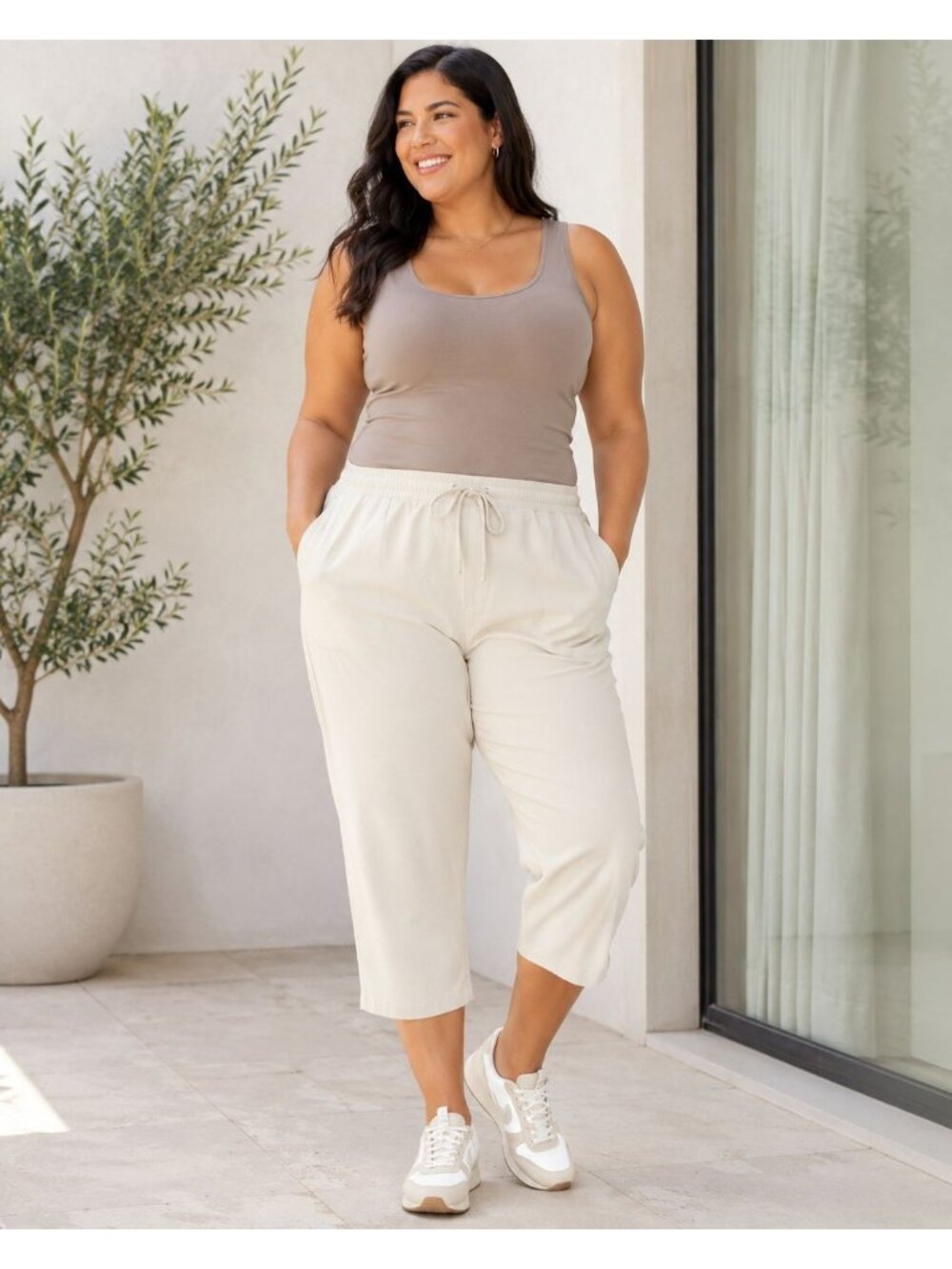 Livi by Lane Bryant NWT Capri Trouser Pants Women’s 18/20 Beige Drawstring Cropp